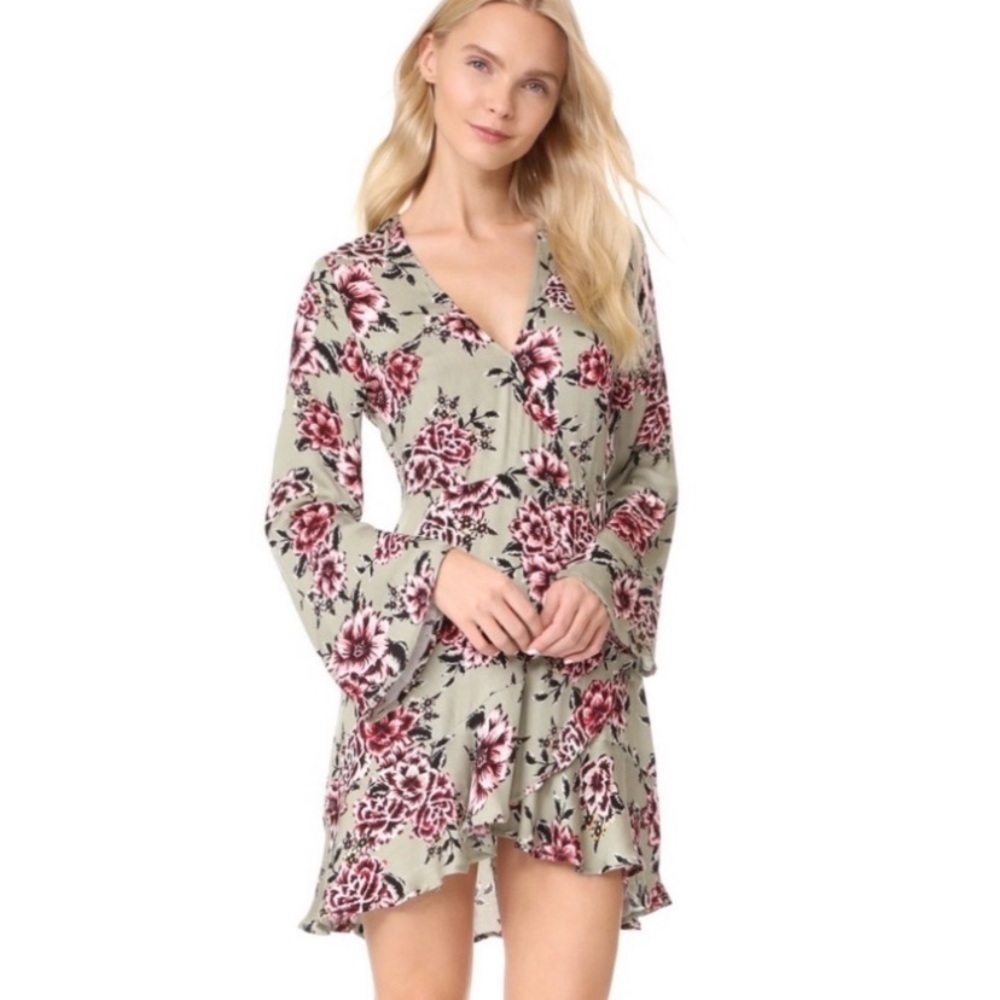 Minkpink Femme Flora Wrap dress in sage green - Picture 1 of 9